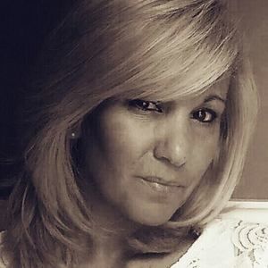 Meet your Posher, Joelle